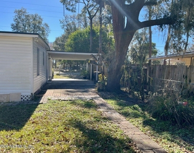 8903 Hipps Road - Photo Thumbnail 15