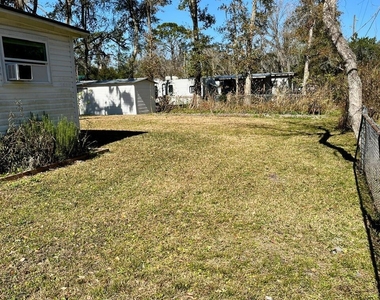 8903 Hipps Road - Photo Thumbnail 11