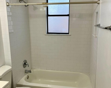 8903 Hipps Road - Photo Thumbnail 9
