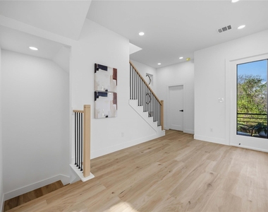 2012 Yates Street - Photo Thumbnail 19