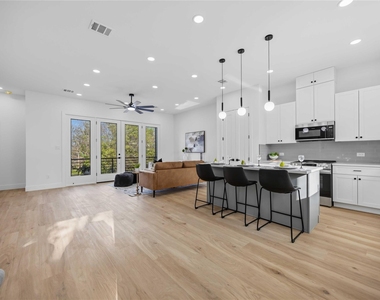 2012 Yates Street - Photo Thumbnail 18
