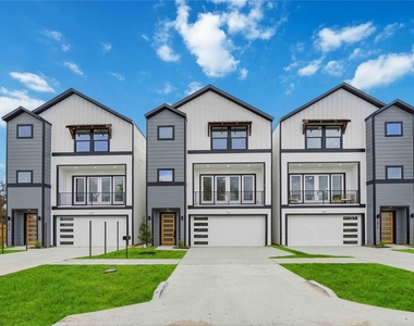 2012 Yates Street - Photo Thumbnail 2