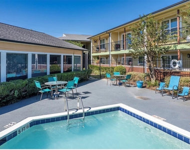 311 Highland Cross Drive - Photo Thumbnail 3