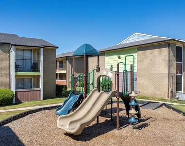 311 Highland Cross Drive - Photo Thumbnail 4