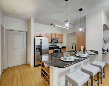 2401 S Gessner Road - Photo Thumbnail 3