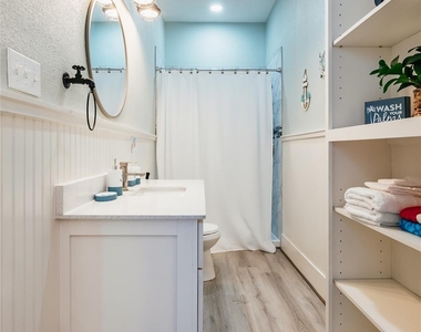 1208 Avenue K Drive - Photo Thumbnail 9