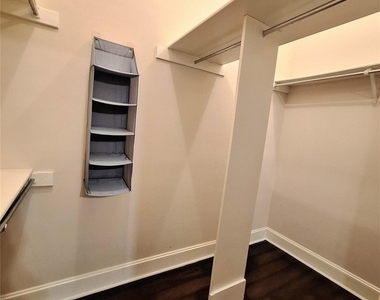 2425 Augusta Drive - Photo Thumbnail 16