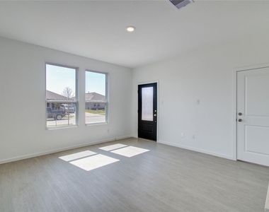 26514 Foxtail Fern Drive - Photo Thumbnail 25