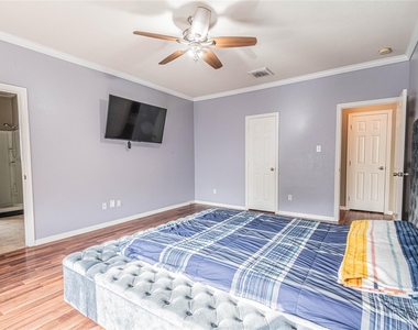307 Autumn Creek Lane - Photo Thumbnail 19