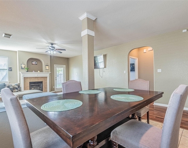 307 Autumn Creek Lane - Photo Thumbnail 15