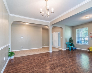 307 Autumn Creek Lane - Photo Thumbnail 12