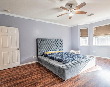 307 Autumn Creek Lane - Photo Thumbnail 20