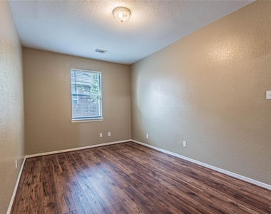 307 Autumn Creek Lane - Photo Thumbnail 26
