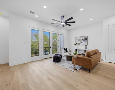 2014 Yates Street - Photo Thumbnail 6