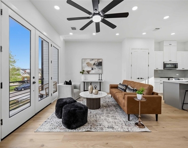 2014 Yates Street - Photo Thumbnail 7