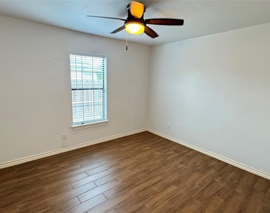 221 Hyta Street - Photo Thumbnail 21