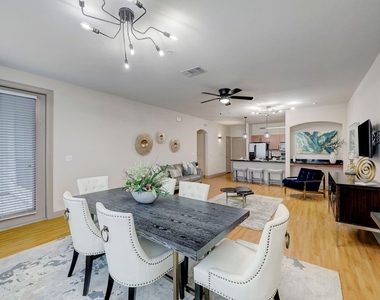 2401 S Gessner Road - Photo Thumbnail 6