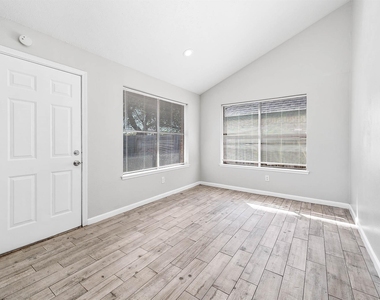 14315 Swanfield Drive - Photo Thumbnail 6