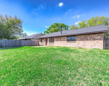 14315 Swanfield Drive - Photo Thumbnail 21