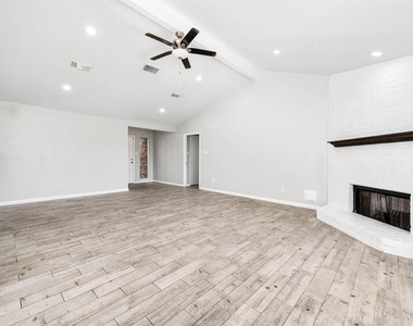 14315 Swanfield Drive - Photo Thumbnail 5