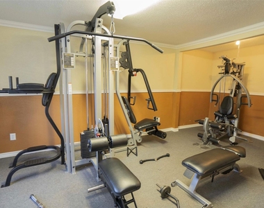 1370 Afton Street - Photo Thumbnail 7