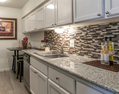 1370 Afton Street - Photo Thumbnail 17