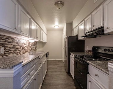 1370 Afton Street - Photo Thumbnail 16