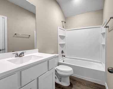 811 Jefferson Avenue - Photo Thumbnail 13