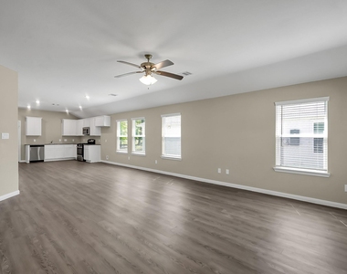 811 Jefferson Avenue - Photo Thumbnail 1