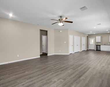 811 Jefferson Avenue - Photo Thumbnail 5