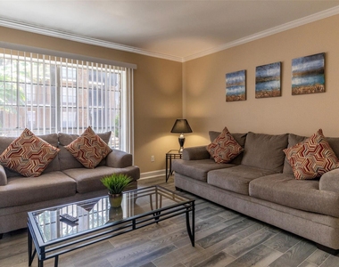 9407 Westheimer Road - Photo Thumbnail 5