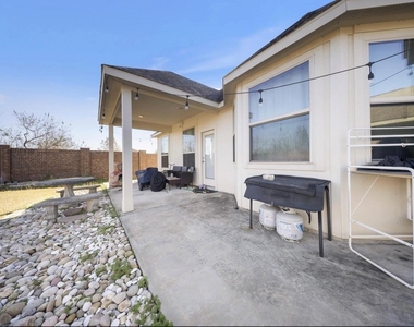 18106 Alora Spring Trace - Photo Thumbnail 23