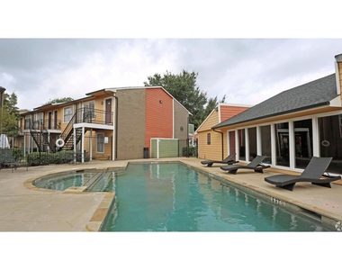 2431 Cypress Creek Parkway - Photo Thumbnail 4