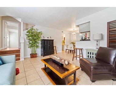 2431 Cypress Creek Parkway - Photo Thumbnail 6