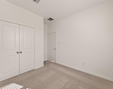 21926 Sam Raburn Drive - Photo Thumbnail 18