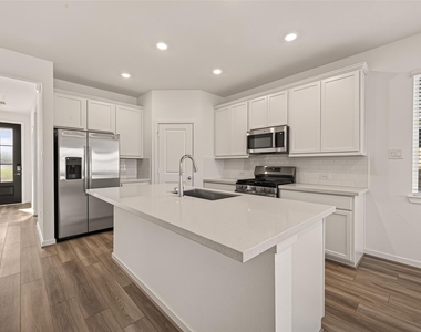 21926 Sam Raburn Drive - Photo Thumbnail 11
