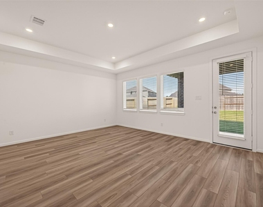 21926 Sam Raburn Drive - Photo Thumbnail 5