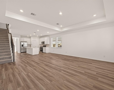 21926 Sam Raburn Drive - Photo Thumbnail 6