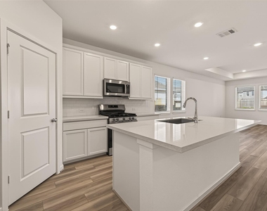 21926 Sam Raburn Drive - Photo Thumbnail 15