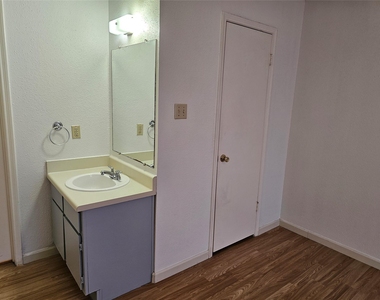 2750 Holly Hall Street - Photo Thumbnail 5