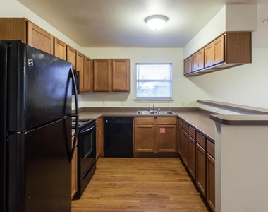 1801 Bosquez Street - Photo Thumbnail 7