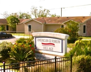 1801 Bosquez Street - Photo Thumbnail 9