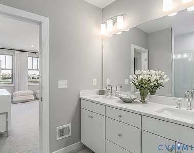 202 Brattice Dr - Photo Thumbnail 16