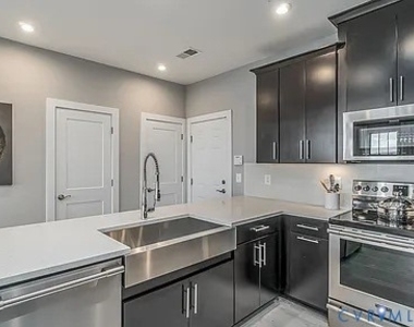 202 Brattice Dr - Photo Thumbnail 10
