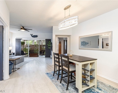1018 Woodshire Lane - Photo Thumbnail 2