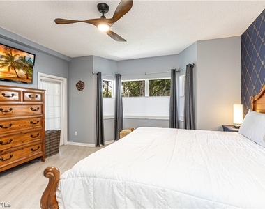 1018 Woodshire Lane - Photo Thumbnail 5