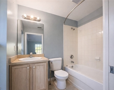 609/611 Hawthorne Avenue S - Photo Thumbnail 20