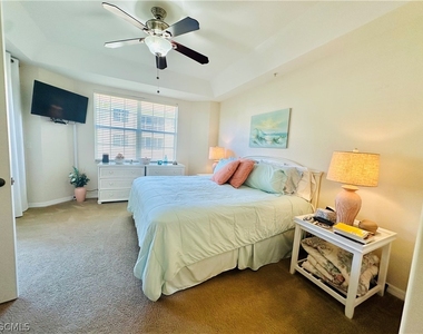 1133 Van Loon Commons Circle - Photo Thumbnail 8