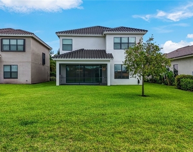 11604 Meadowrun Circle - Photo Thumbnail 1