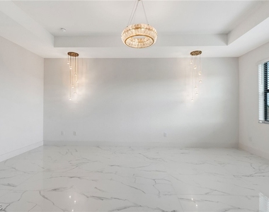 11604 Meadowrun Circle - Photo Thumbnail 24